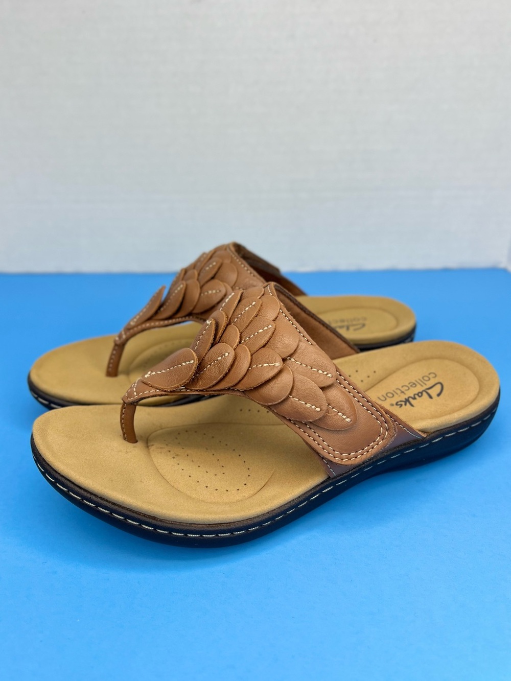 Clarks Collection Womens Thong Sandals -Laurieann Palm Brown A685439 Sz 6.5M